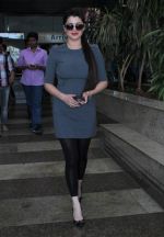 Kainaat Arora snapped at airport on 19th Dec 2015
